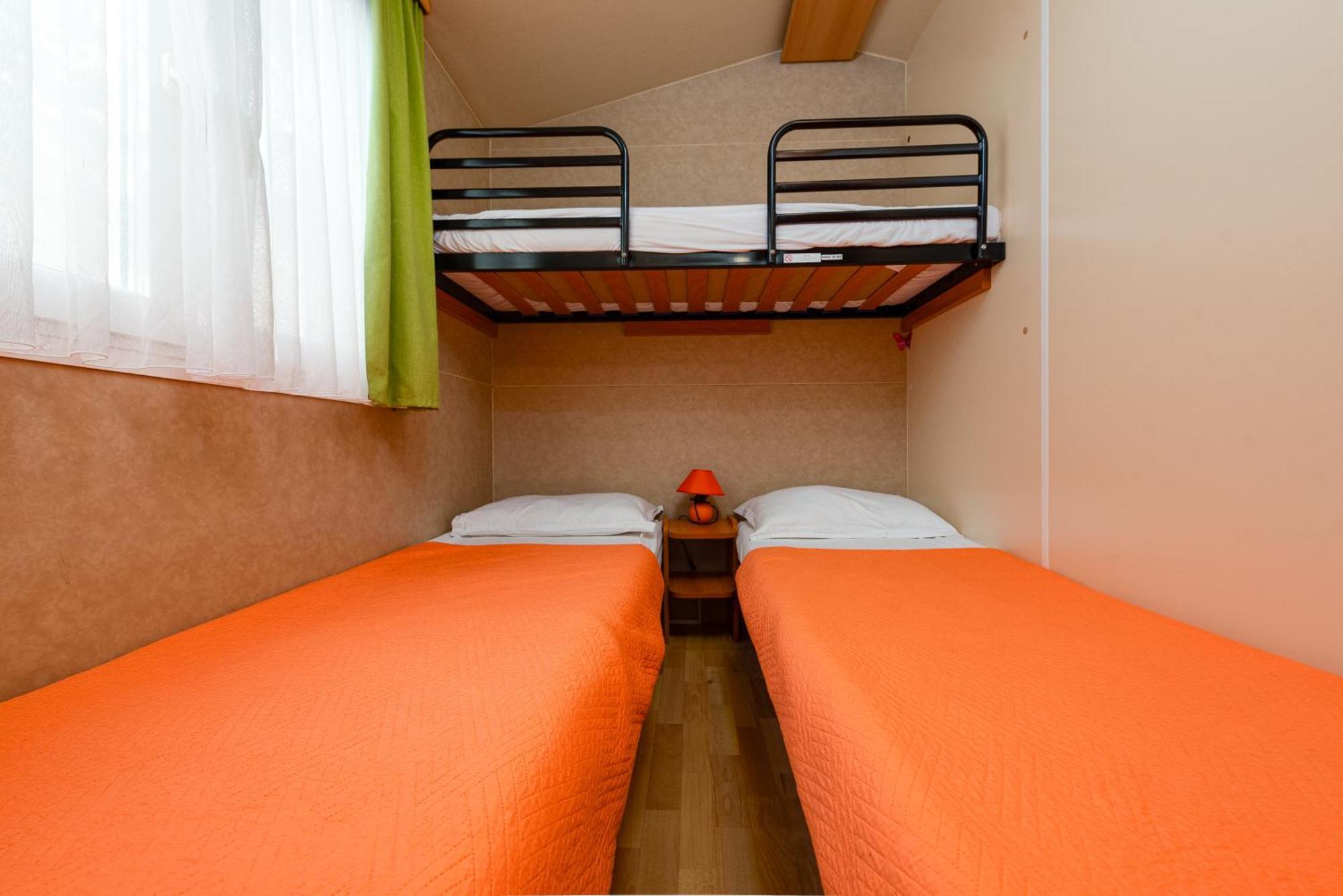 Camp Mrkva Mobile Homes With Pool Sukošan 외부 사진